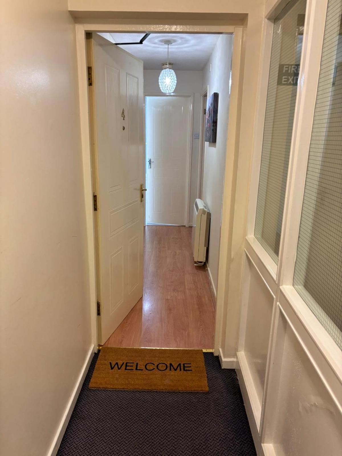 Lovely 2 Dbl Bed Apartment Near Heaton Park And North Manchester Hospital With Parking المظهر الخارجي الصورة